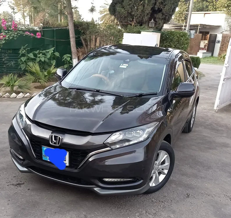 Honda Vezel 2016 for Sale in Islamabad Image-1