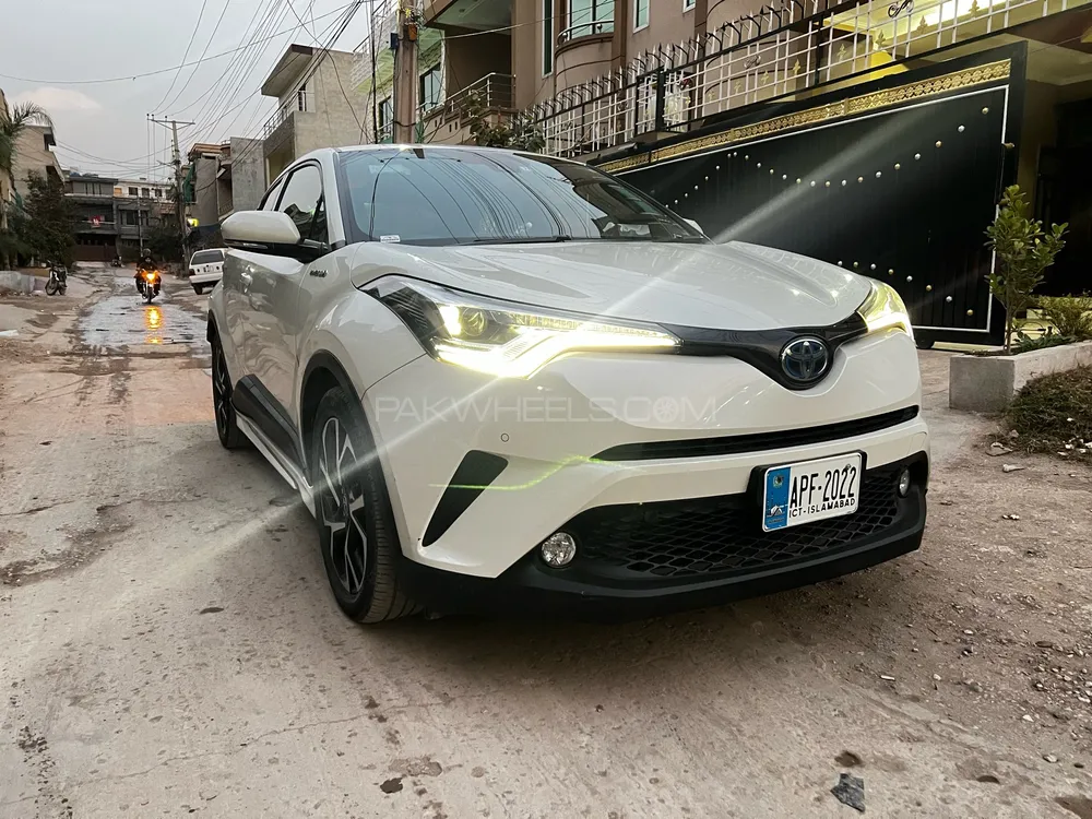 Toyota C-HR 2017 for Sale in Rawalpindi Image-1