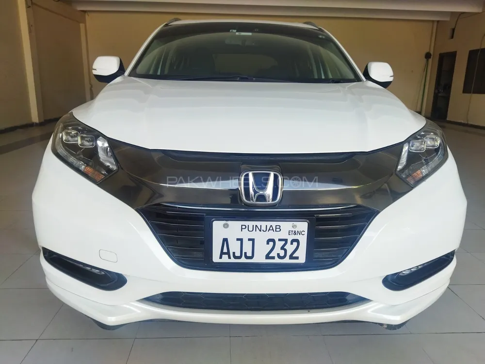 Honda Vezel 2017 for Sale in Gujranwala Image-1