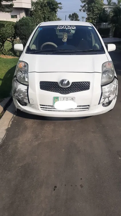 Toyota Vitz 2006 for Sale in Gujranwala Image-1