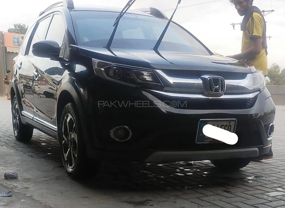 Honda BR-V 2017 for Sale in Gujrat Image-1