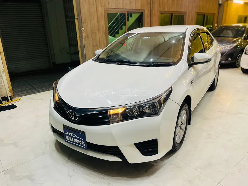 Toyota Corolla 2017 for Sale in Sargodha Image-1