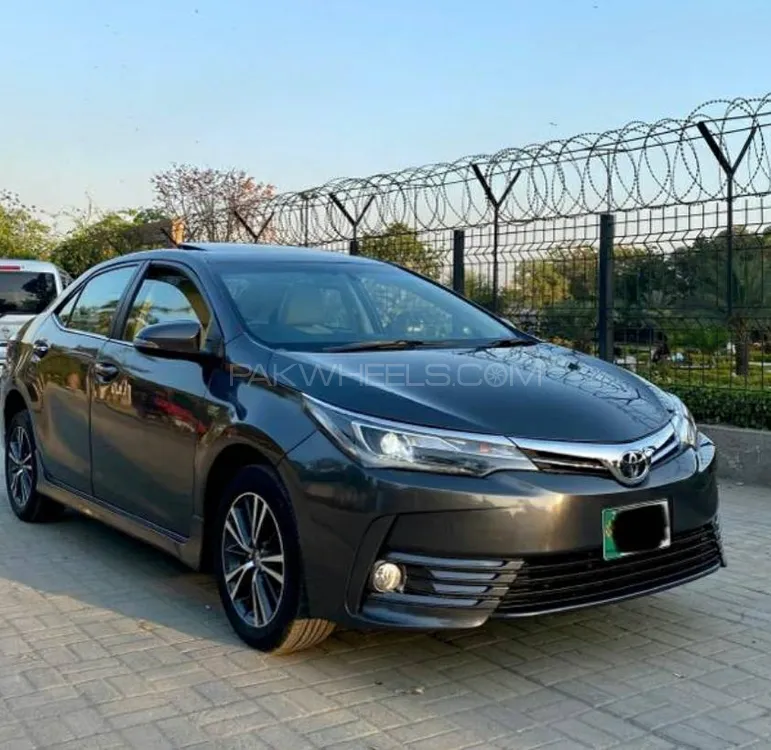 Toyota Corolla 2018 for Sale in Lahore Image-1