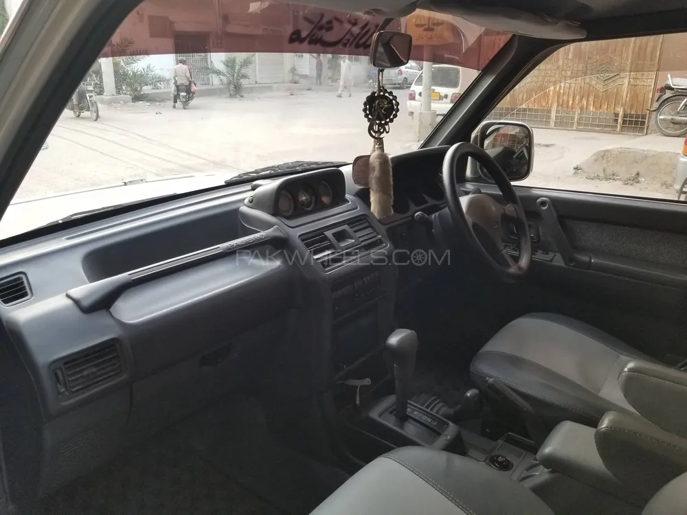 Mitsubishi Pajero 1993 for Sale in Karachi Image-1