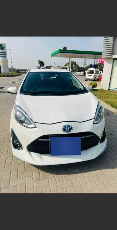 Toyota Aqua 2018 for Sale in Lahore Image-1
