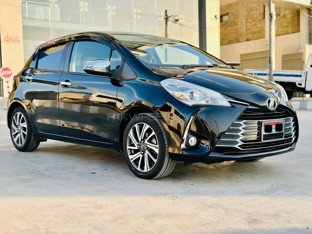 Toyota Vitz 2019 for Sale in Karachi Image-1