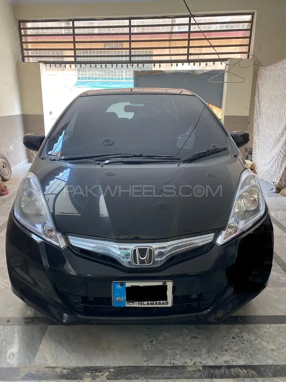Honda Fit 2016 for Sale in Islamabad Image-1