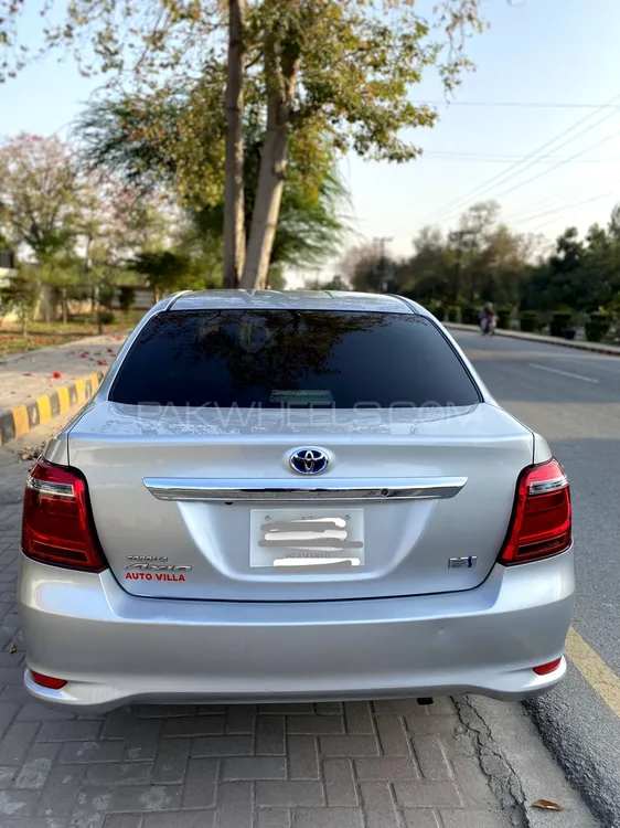 Toyota Corolla Axio 2017 for Sale in Islamabad Image-1