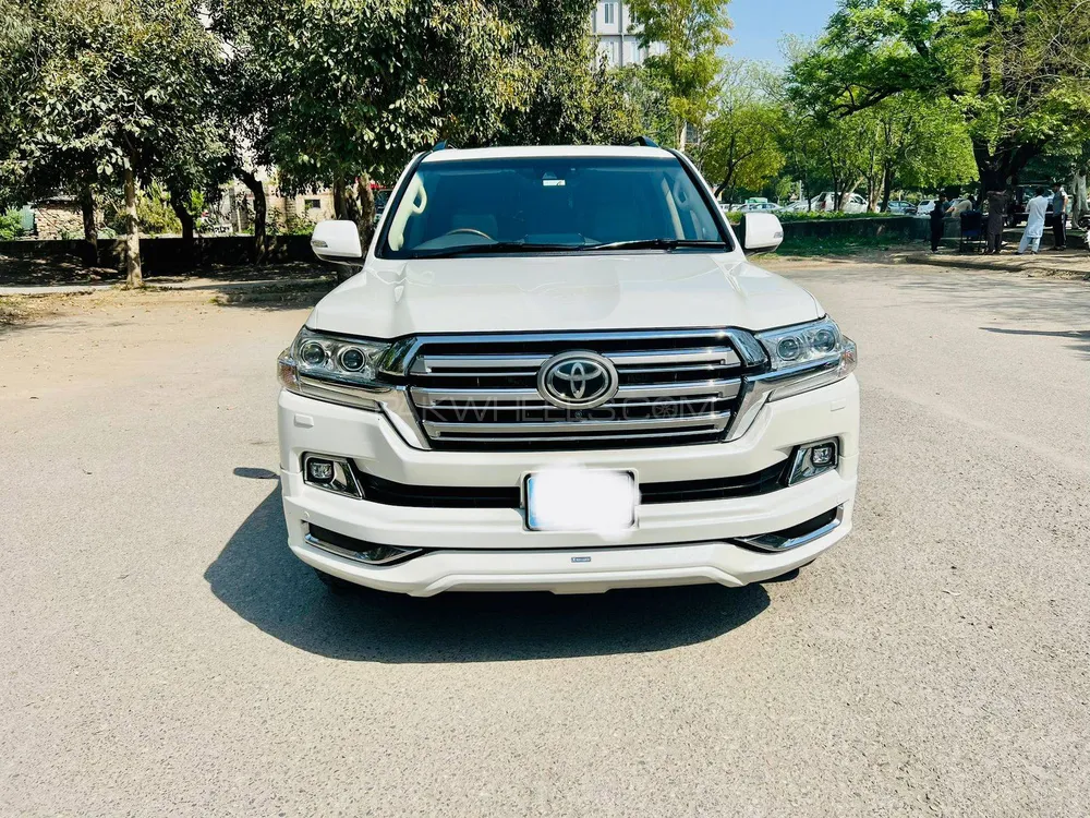 Toyota Land Cruiser 2015 for Sale in Islamabad Image-1