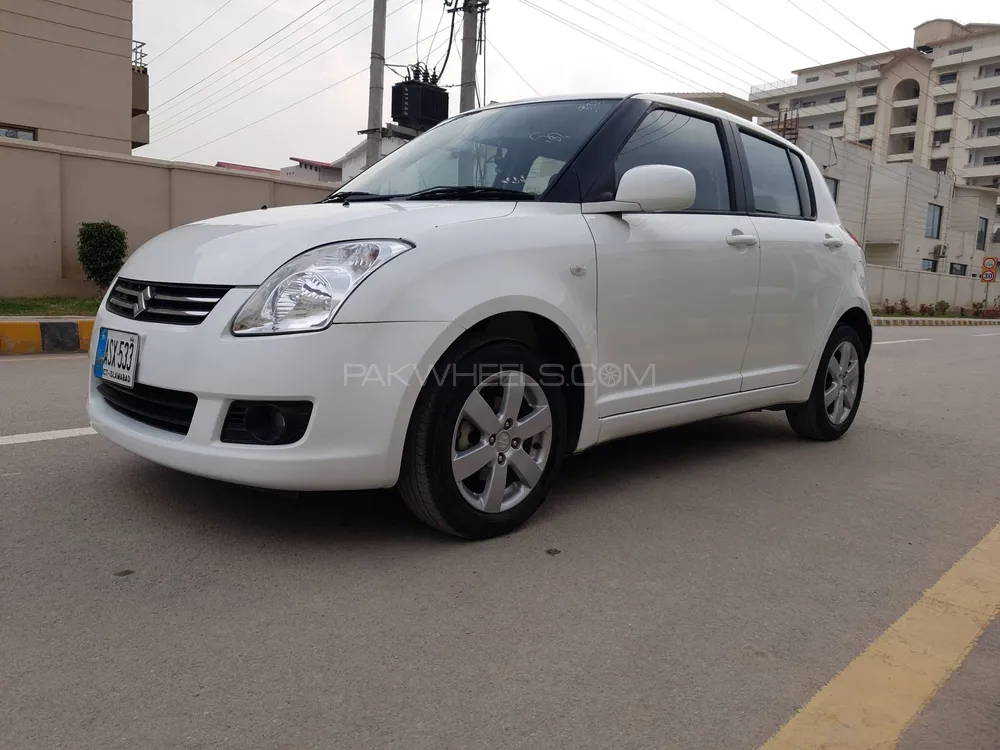 Suzuki Swift 2021 for Sale in Peshawar Image-1