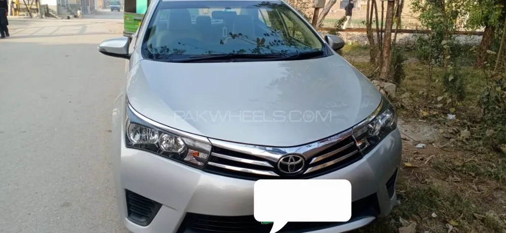 Toyota Corolla 2017 for Sale in Peshawar Image-1