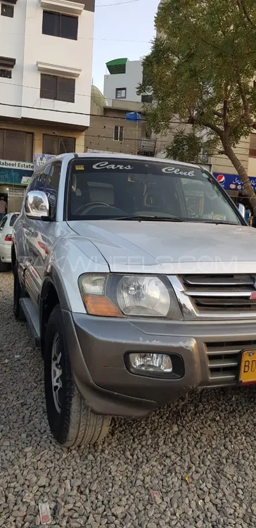 Mitsubishi Pajero 1999 for Sale in Karachi Image-1