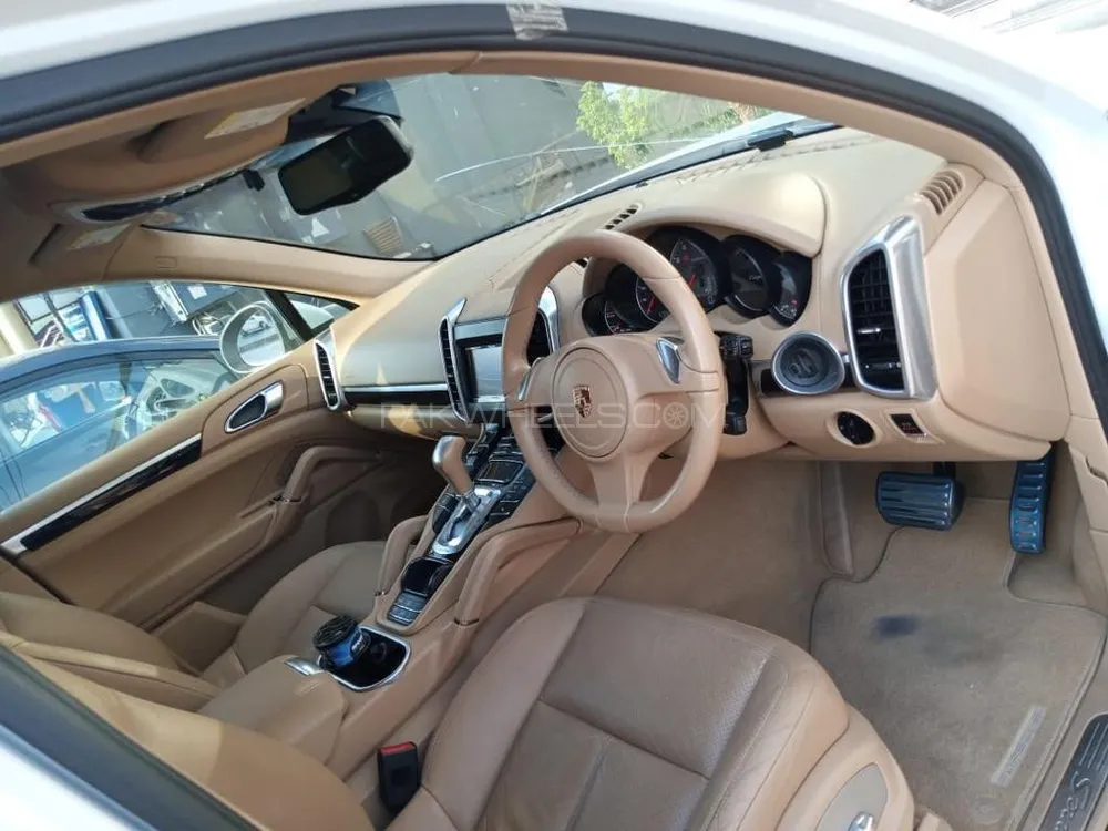 Porsche Cayenne 2012 for Sale in Lahore Image-1