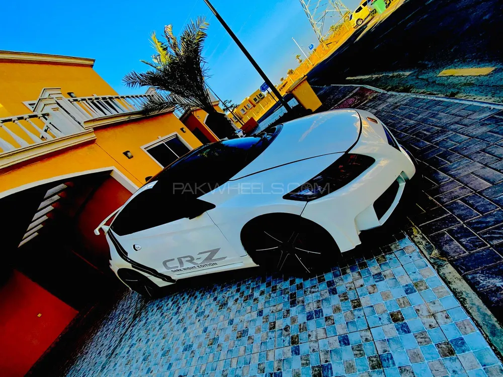 Honda CR-Z 2010 for Sale in Karachi Image-1