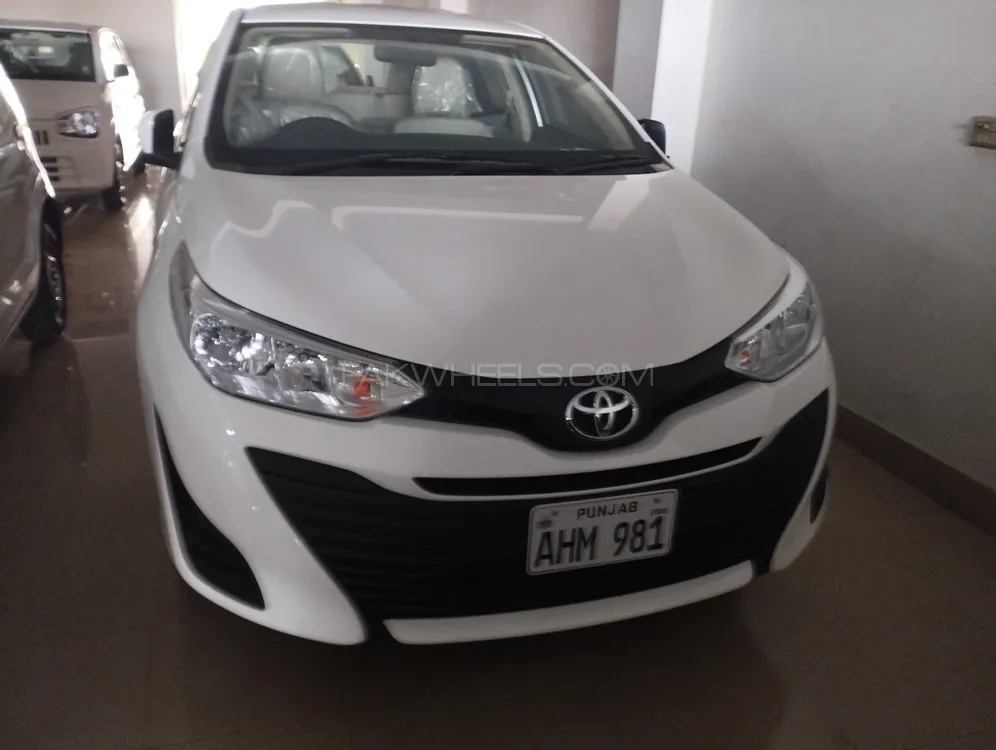 Toyota Yaris Sedan 2022 for Sale in Multan Image-1