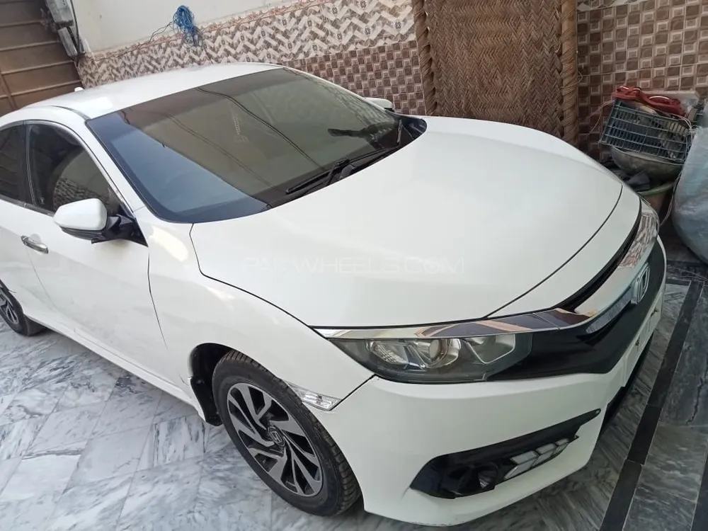 Honda Civic 2018 for Sale in Karachi Image-1