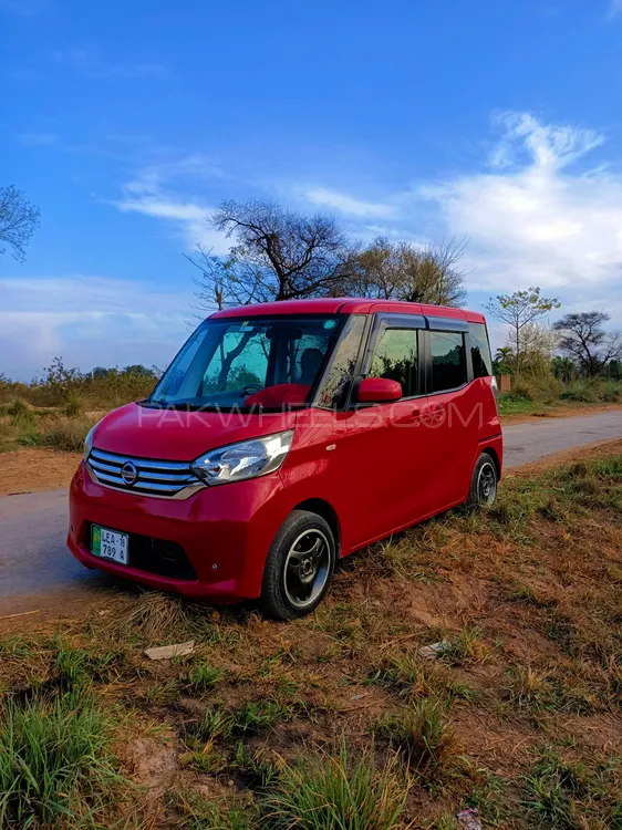 Nissan Dayz Highway Star 2018 for Sale in Lahore Image-1