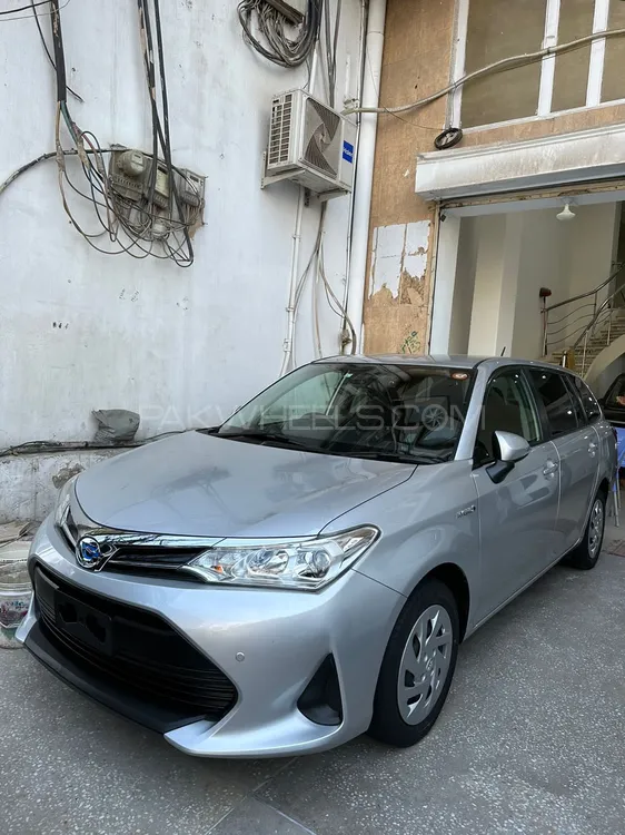Toyota Corolla Fielder 2019 for Sale in Peshawar Image-1