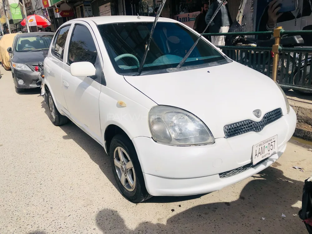 Toyota Vitz 2000 for Sale in Quetta Image-1