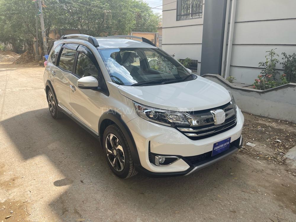 Honda BRV-S
Model 2022
Reg 2023
First Owner
White Colour
Glass Coated
100% Orignal
Push Start
Low Mileage 1100..!!

SIGNATURE AUTOS
KBWR