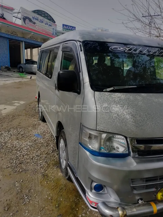 Toyota Hiace 2007 for Sale in Mardan Image-1