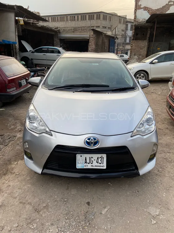 Toyota Aqua 2013 for Sale in Peshawar Image-1
