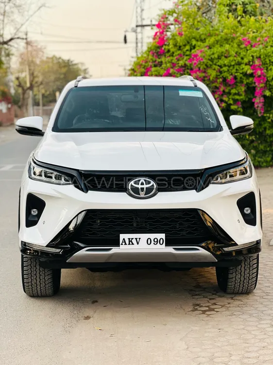 Toyota Fortuner 2022 for Sale in Multan Image-1