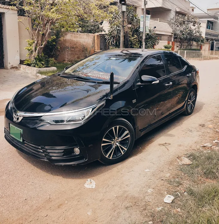 Toyota Corolla 2018 for Sale in Karachi Image-1