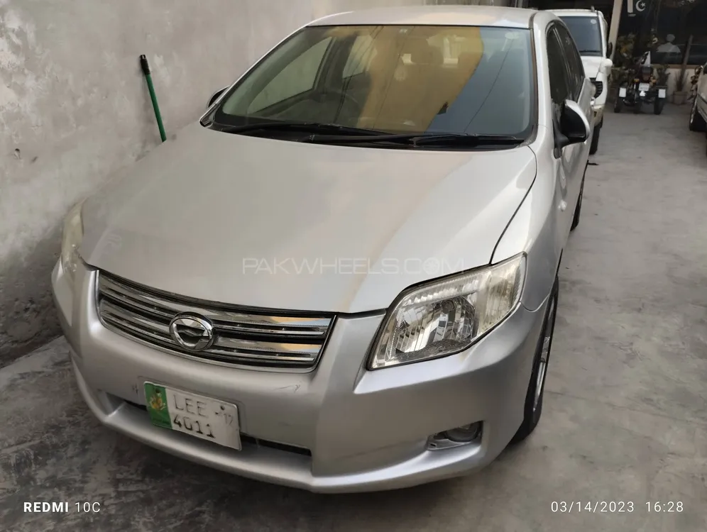 Toyota Corolla Axio 2007 for Sale in Lahore Image-1