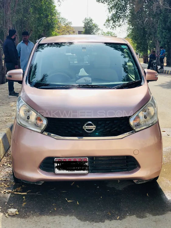 Nissan Dayz 2014 for Sale in Karachi Image-1