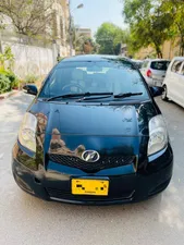 Toyota Vitz F 1.0 2010 for Sale