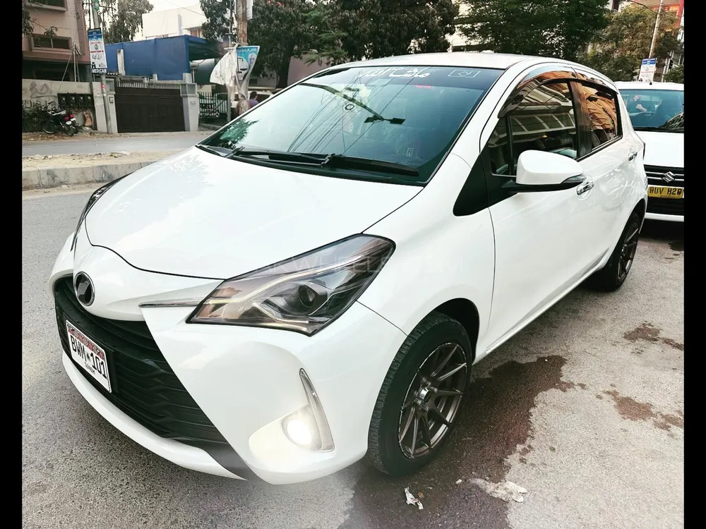 Toyota Vitz 2019 for Sale in Karachi Image-1