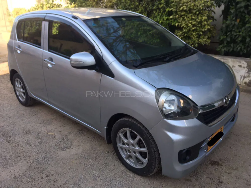 Toyota Pixis Epoch 2014 for Sale in Karachi Image-1