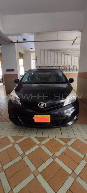 Toyota Vitz 2011 for Sale in Karachi Image-1