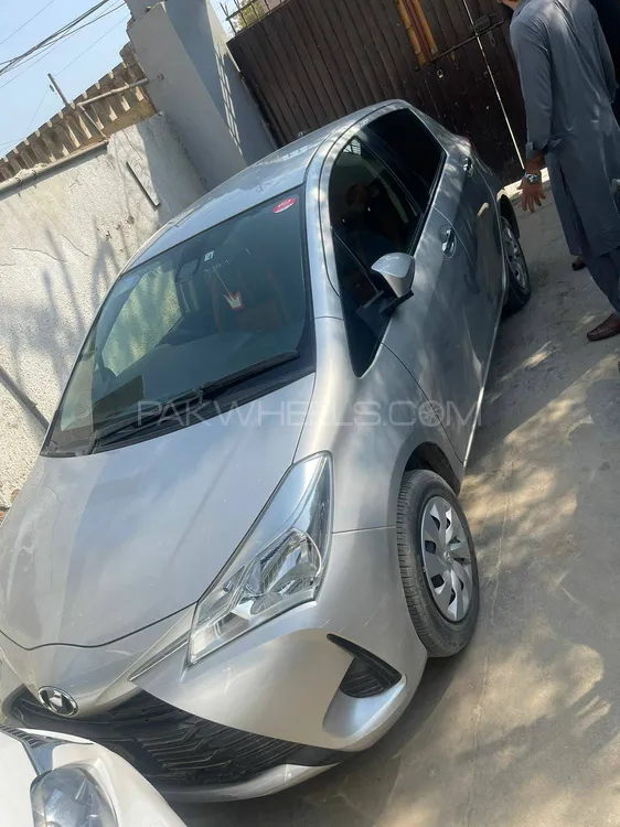 Toyota Vitz 2018 for Sale in Karachi Image-1