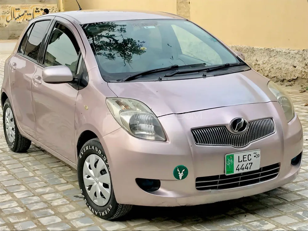 Toyota Vitz 2006 for Sale in Abbottabad Image-1