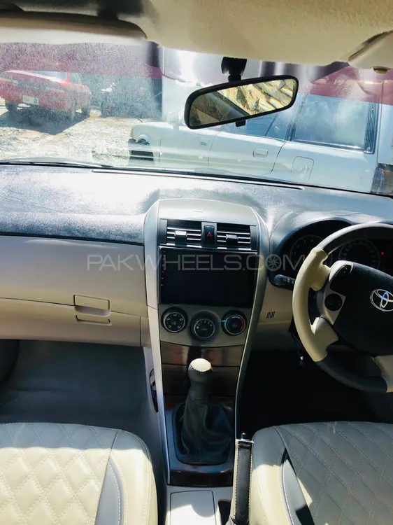 Toyota Corolla 2014 for Sale in Peshawar Image-1