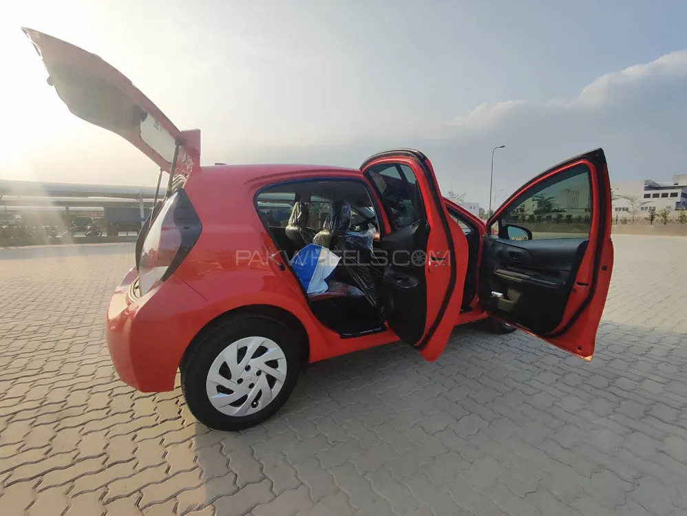 Toyota Aqua 2015 for Sale in Lahore Image-1