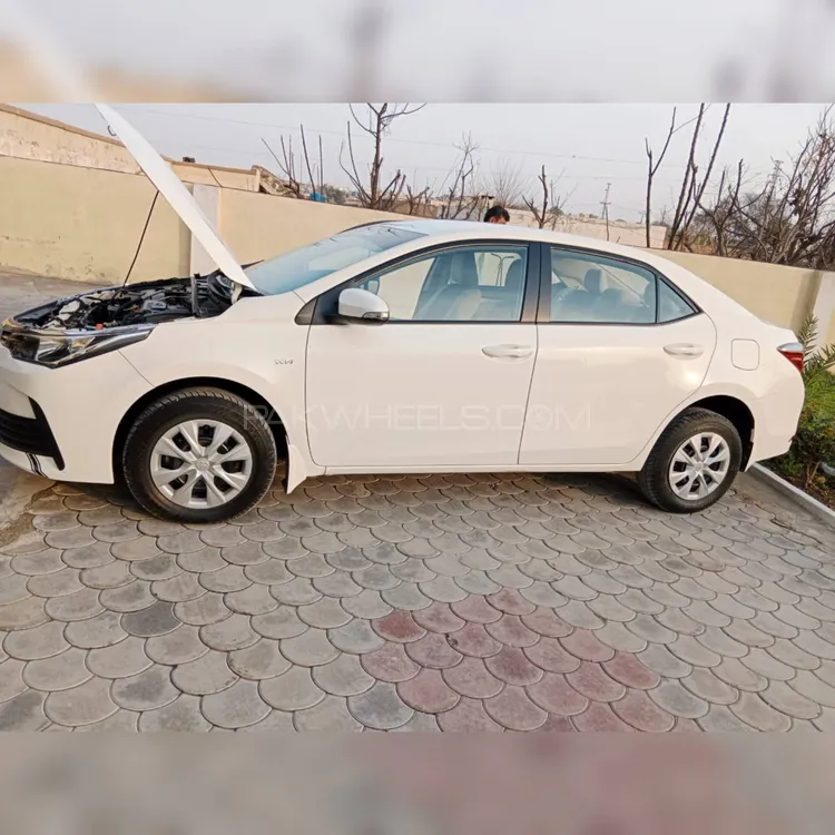 Toyota Corolla 2017 for Sale in Chakwal Image-1