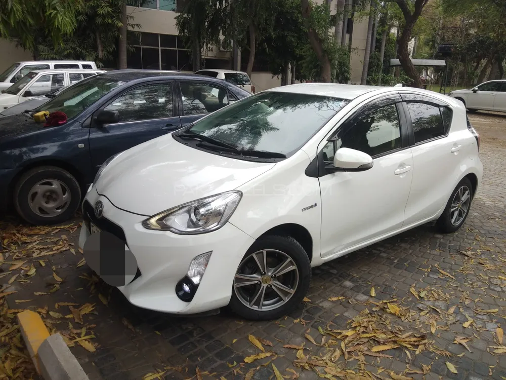 Toyota Aqua 2016 for Sale in Lahore Image-1