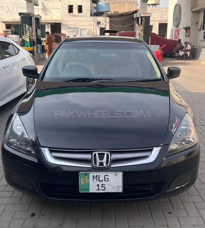 Honda Accord 2005 for Sale in Lahore Image-1