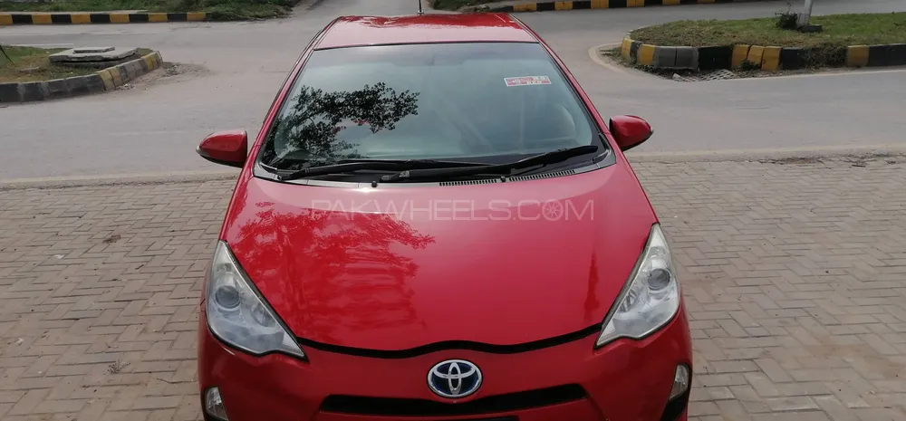 Toyota Aqua 2013 for Sale in Islamabad Image-1
