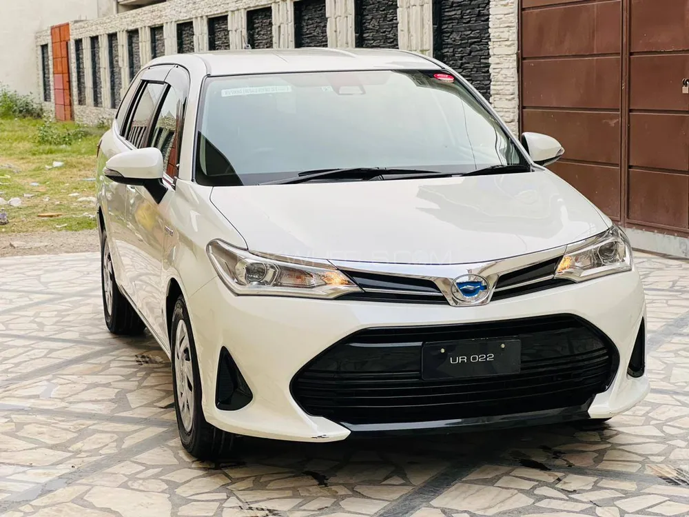 Toyota Corolla Fielder 2019 for Sale in Peshawar Image-1