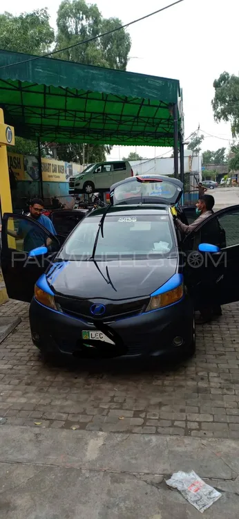 Toyota Vitz 2013 for Sale in Gujrat Image-1
