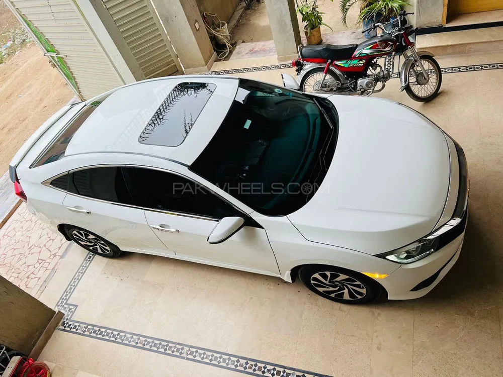 Honda Civic 2017 for Sale in Multan Image-1