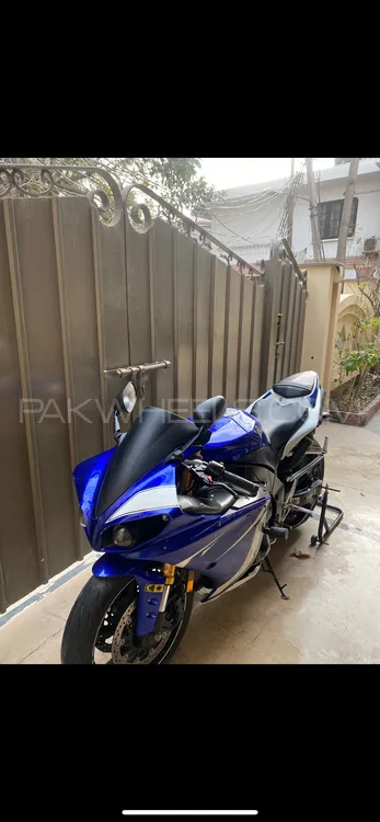 Yamaha YZF-R1 2011 for Sale Image-1