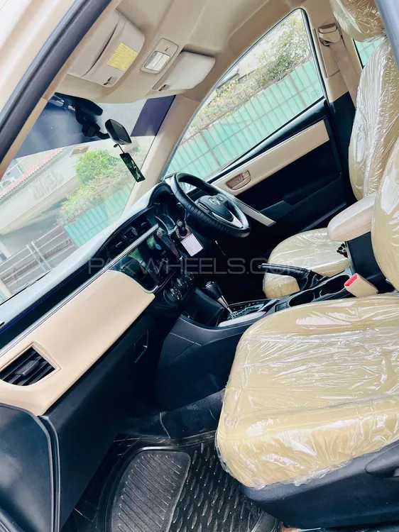 Toyota Corolla 2016 for Sale in Lahore Image-1