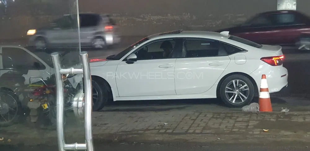 Honda Civic 2022 for Sale in Peshawar Image-1