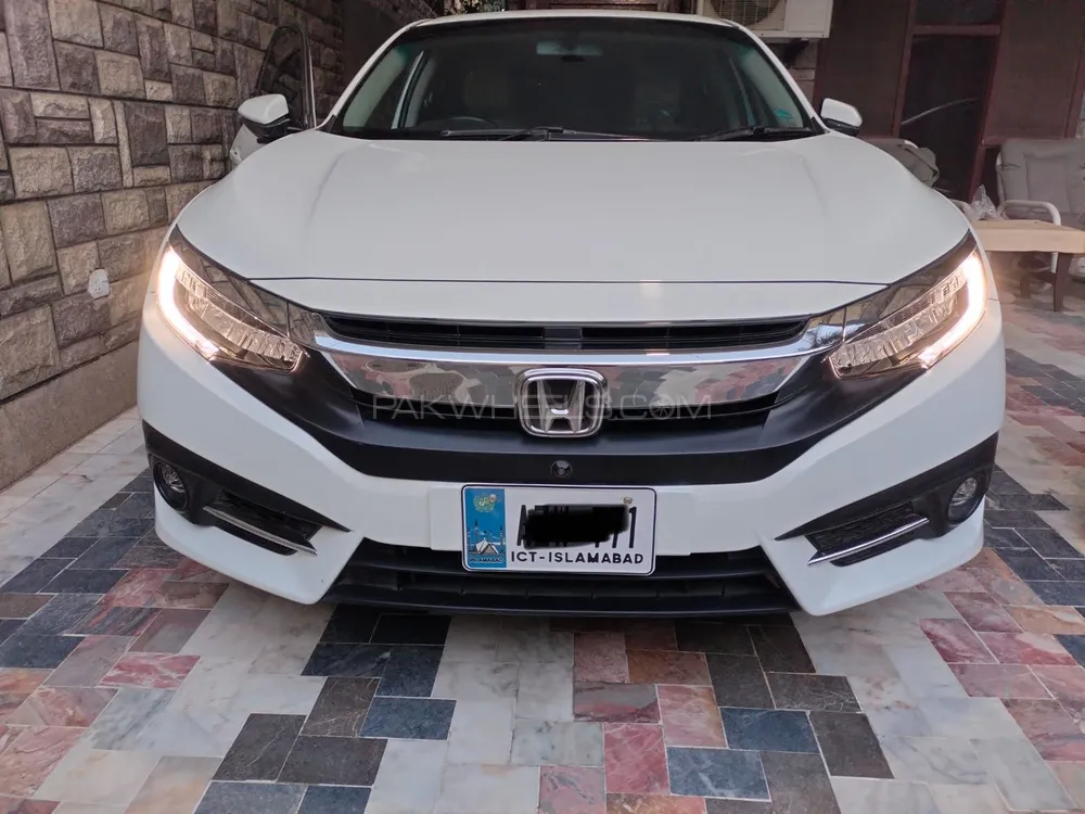 Honda Civic 2016 for Sale in Peshawar Image-1
