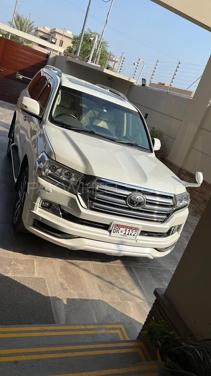 Toyota Land Cruiser 2016 for Sale in Karachi Image-1